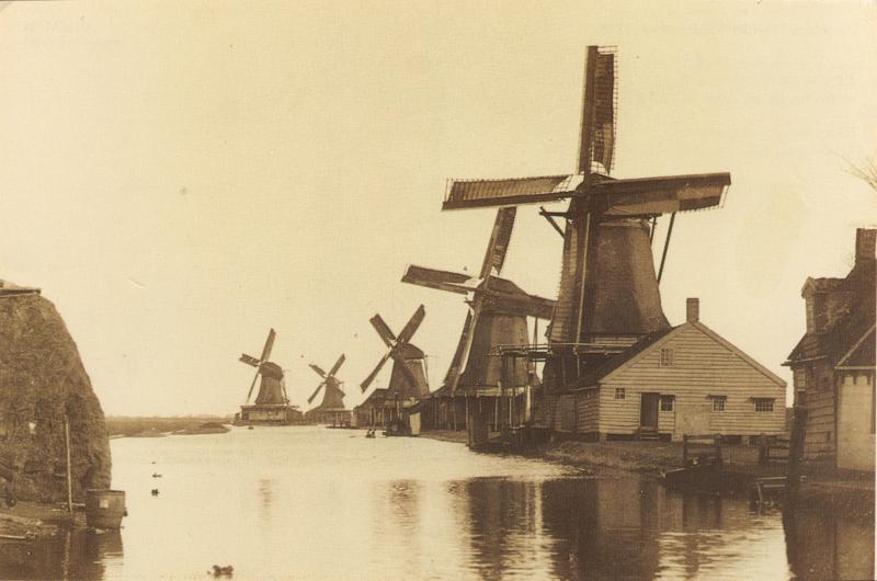 Foto 1917850135